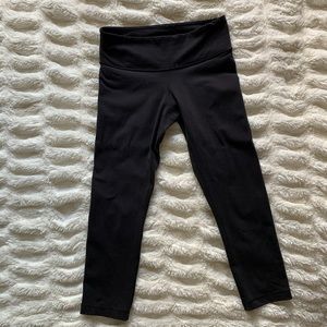 Lululemon crops